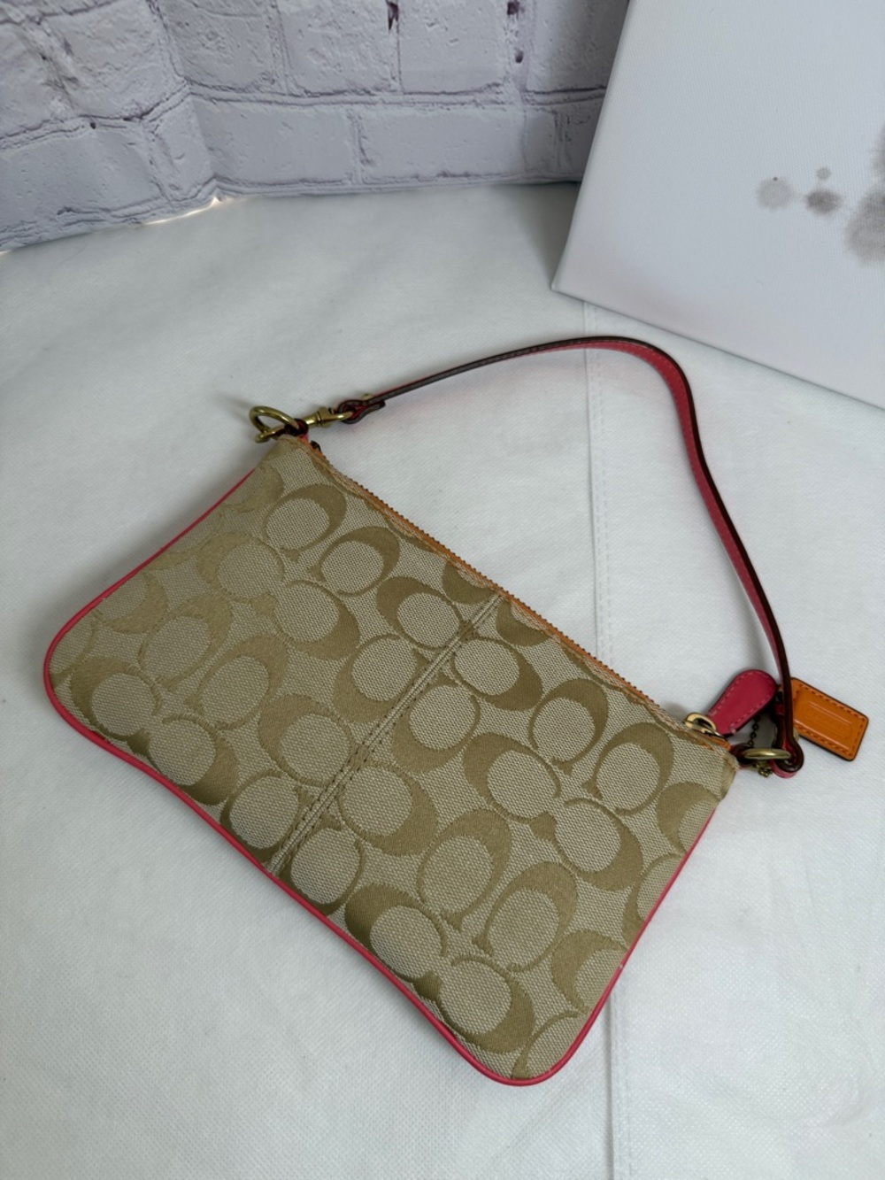 LOWSTARTCoach Small Shoulder Bag Wristlet Pink Orange Leather 3 Pockets ALMSTMNT - Picture 10 of 15